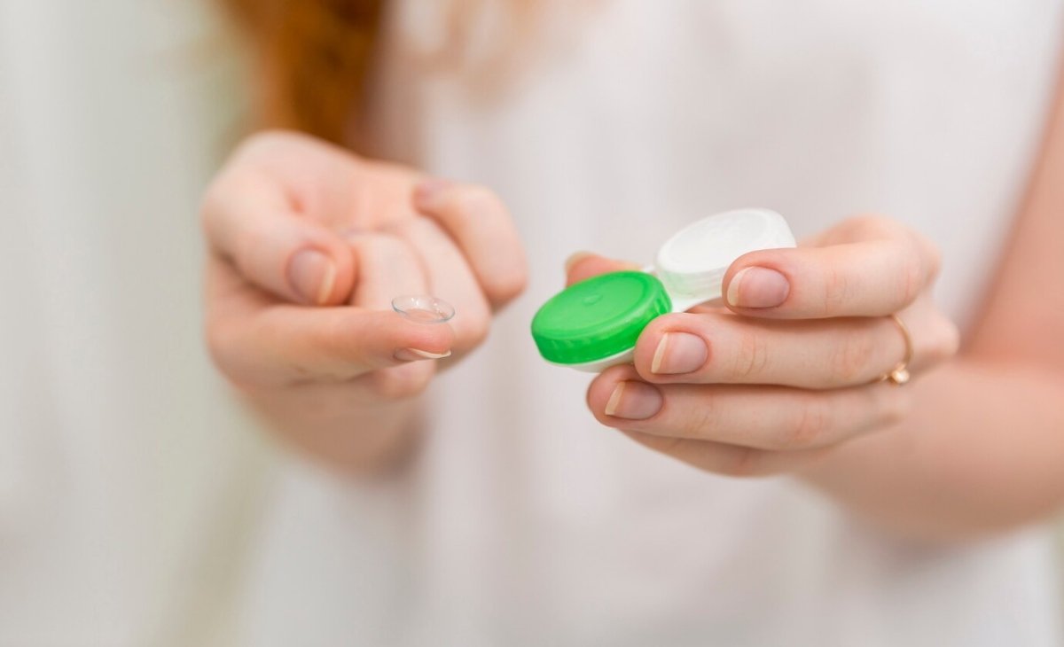 Daily vs Monthly Contact Lenses: Which Is Right for Your Lifestyle?